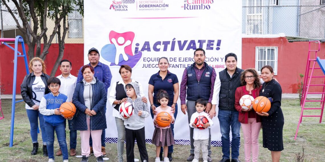 Impulsa Lupita Cuautle el bienestar y la recreación con entrega de equipos de ejercitación y juegos infantiles