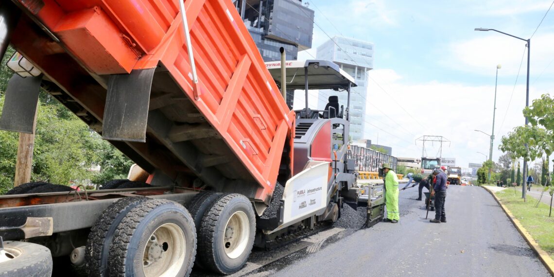 A toda máquina y con el respaldo de Gobierno de la República, Puebla recupera vialidades