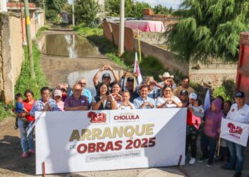 Gobierno de Tonantzin Fernández continúa rehabilitando vialidades en todo San Pedro Cholula