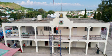 Avanza Ocoyucan en obras de mantenimiento para mejorar espacios públicos