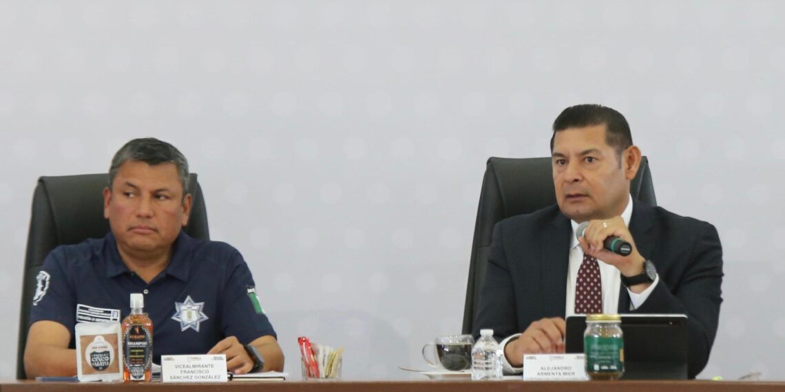 Con orden y apego a la ley se trabaja con las organizaciones en Puebla