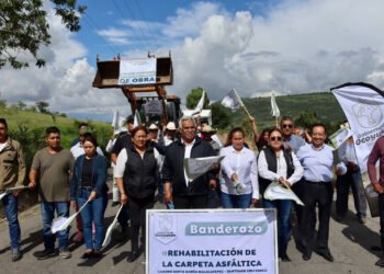 Traza ayuntamiento antorchista caminos hacia el progreso