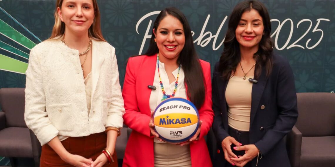 Acompaña Tonantzin Fernández al gobernador Alejandro Armenta en la presentación del Mundial de Voleibol de Playa Sub 21