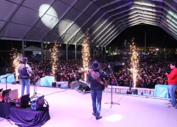 El Poder del Norte de Arturo Buenrostro hace vibrar la Gran Feria de Cholula