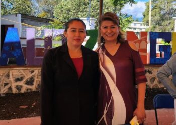 Chiautzingo entrega Becas de Conectividad para impulsar educación