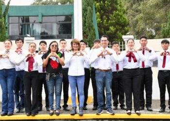 UTH conmemora el Día de los Niños Héroes de Chapultepec