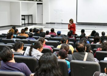 UTH fortalece vinculación y diálogo con madres y padres de familia