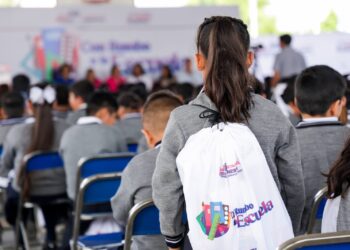 Respalda Lupita Cuautle la educación primaria con útiles escolares gratuitos en regreso a clases