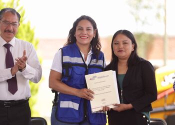 Arranca Lupita Cuautle constucción de aulas en San Antonio Cacalotepec