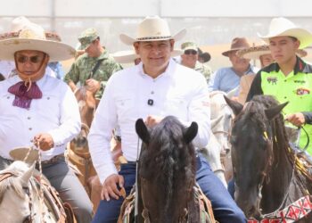 Cabalgata cívico-militar reafirma identidad y compromiso con la paz