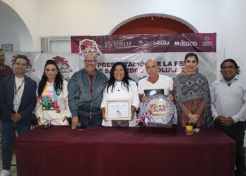 “Guerra de Chistes” llena de humor la Gran Feria de Cholula