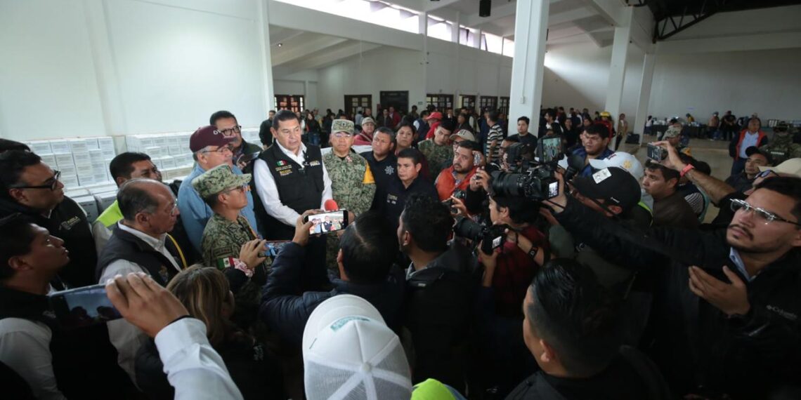 En coordinación, órdenes de gobierno supervisan atención a afectados por lluvias en Puebla