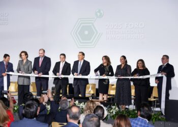 Lupita Cuautle participa en el Foro Internacional Inmobiliario organizado por AMPI Puebla