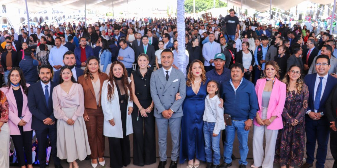 ROBERTO SOLÍS RINDE SU PRIMER INFORME DE GOBIERNO: HUEJOTZINGO AVANZA CON LOGROS EN INFRAESTRUCTURA, BIENESTAR, SEGURIDAD Y DESARROLLO