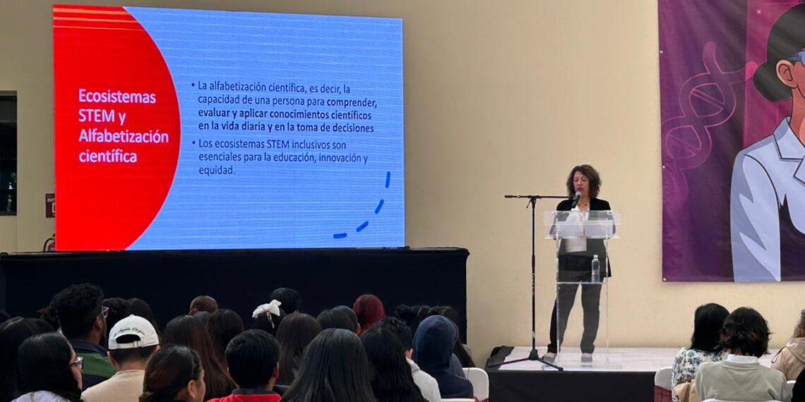 UTH cierra con éxito su Primer Congreso Nacional de Mujeres STEM 2025