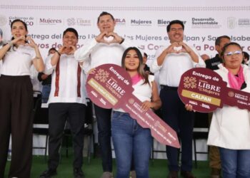 Armenta entrega las llaves de nuevos Centros LIBRE en Santa Isabel Cholula y Calpan