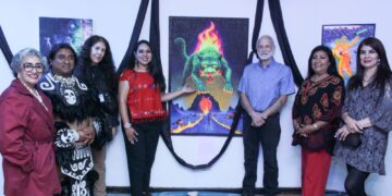 Tonantzin Fernández inaugura el Corredor de Ofrendas en el Complejo Cultural