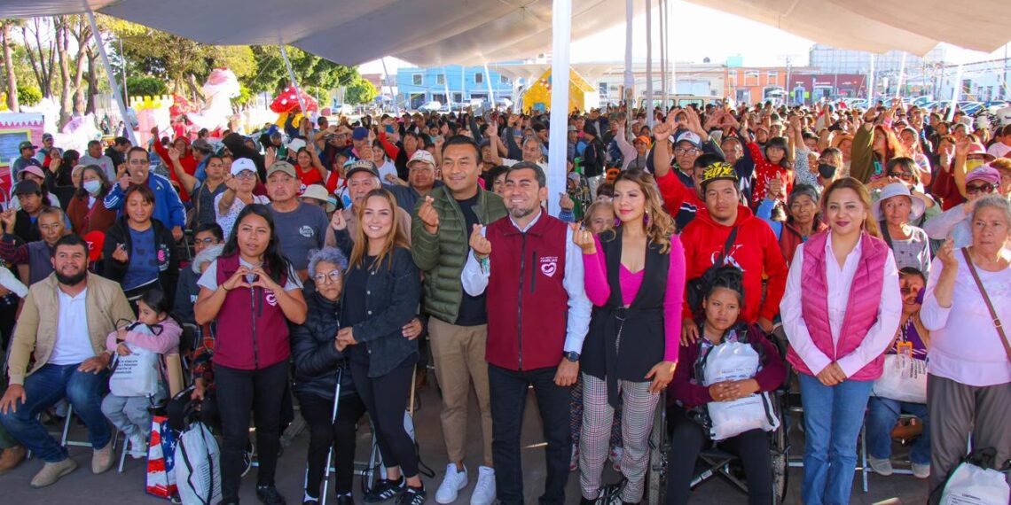 Shamy Spezia encabeza entrega de apoyos alimentarios a población vulnerable en Huejotzingo