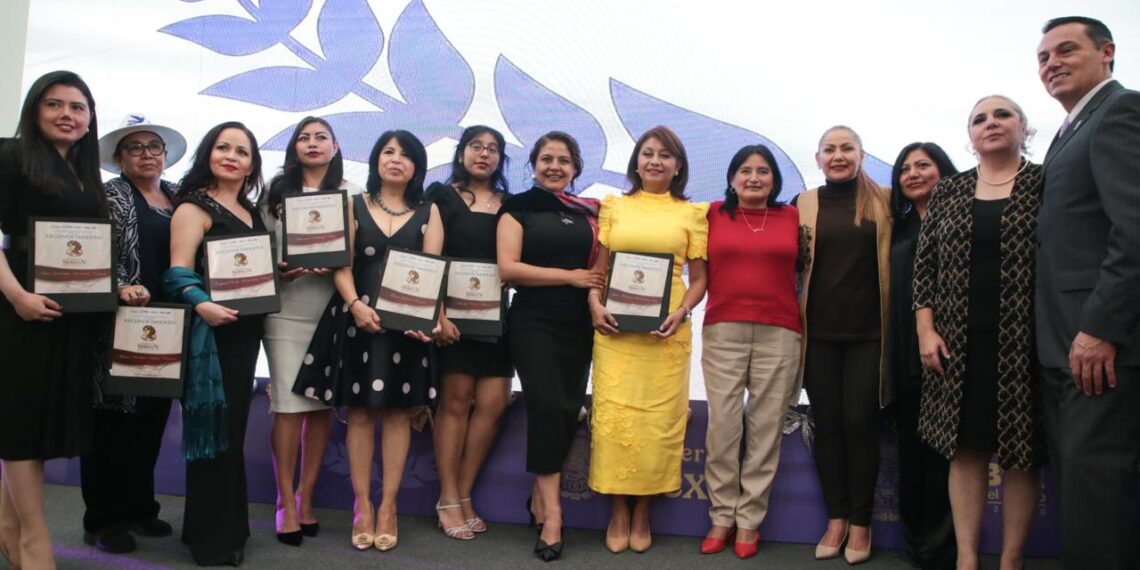 Gobierno de Puebla entrega Premio Carmen Serdán 2025 a mujeres transformadoras