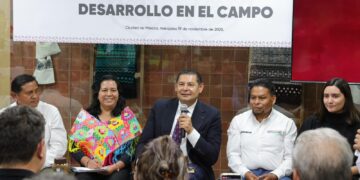 Gobierno de Puebla potencia producción de Nochebuena y consolida a Atlixco como líder nacional