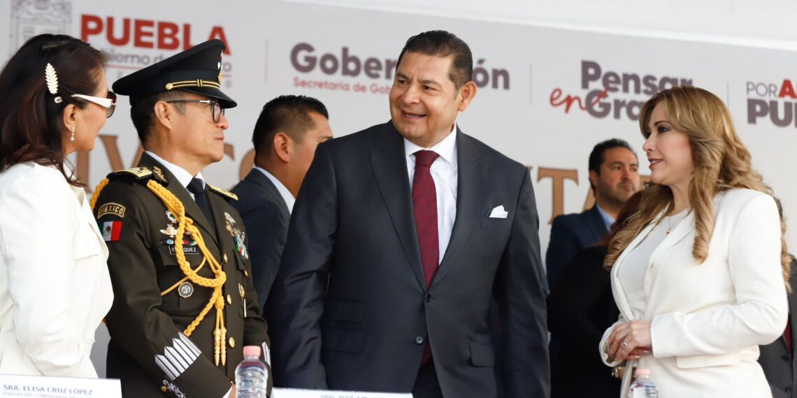 Desde Puebla se defiende con firmeza a la presidenta y la soberanía, con los principios de la 4T