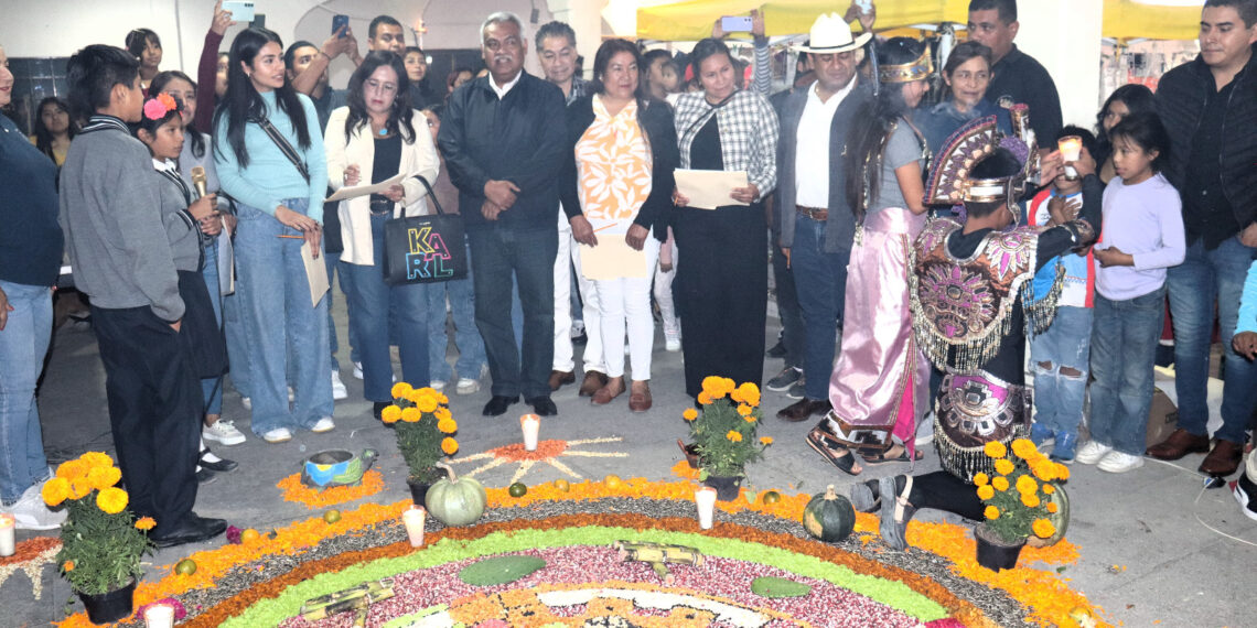 Ocoyucan impulsa cultura con concurso de ofrendas y mantenimiento de panteones