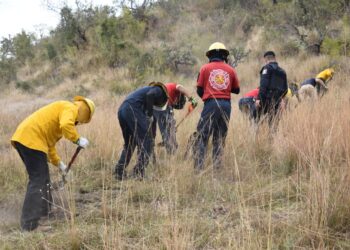 Gobierno de San Pedro Cholula refuerza la capacitación en prevención y combate de incendios forestales